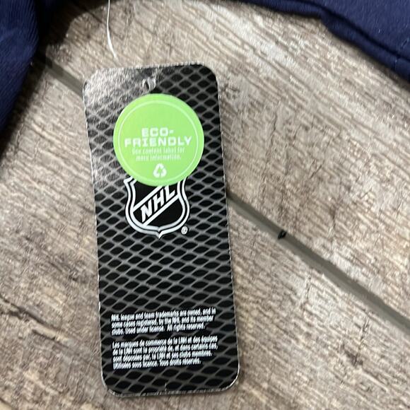 NWT NHL Unisex Seattle Kraken T-Shirt Dark Navy White Size L - Picture 5 of 10